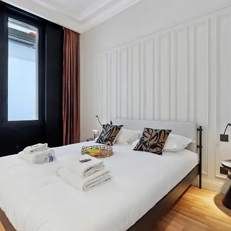Interior Design & Small Pool - 2p - Monceau *