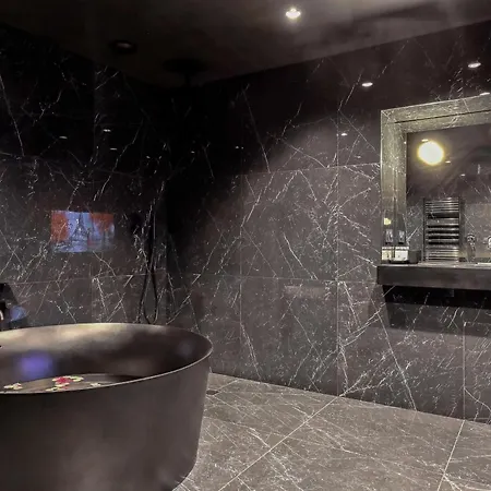 Interior Design & Small Pool - 2p - Monceau