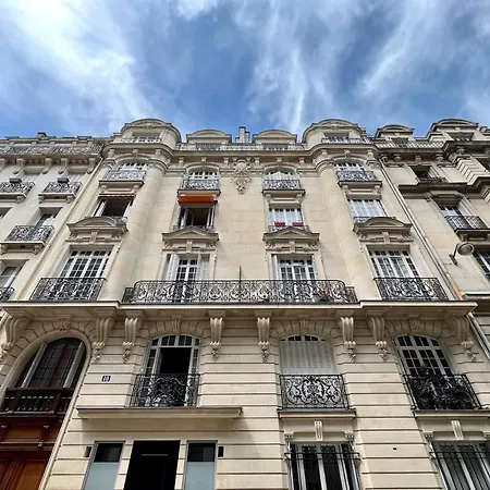 Apartment Interior Design & Small Pool - 2p - Monceau